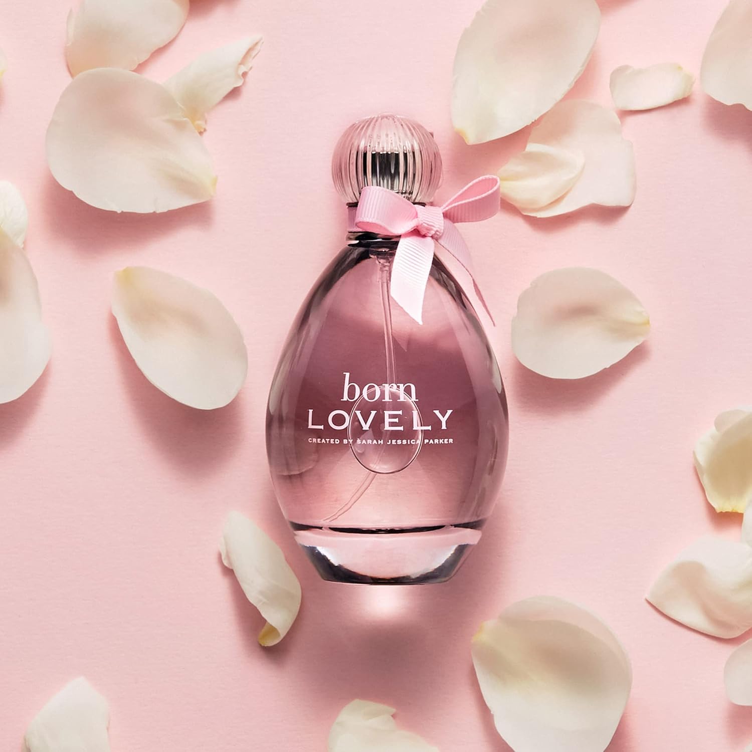 Detalle de Sarah Jessica Parker Born Lovely 50 ml eau de parfum