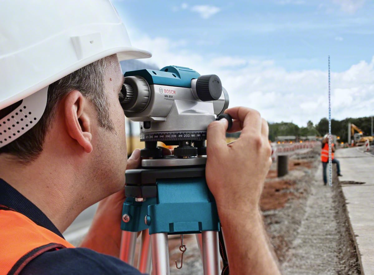Detalle 2 de Bosch Professional Niveau optique GOL 32 D – niveau laser optique 32x, portée jusqu’à 120 m