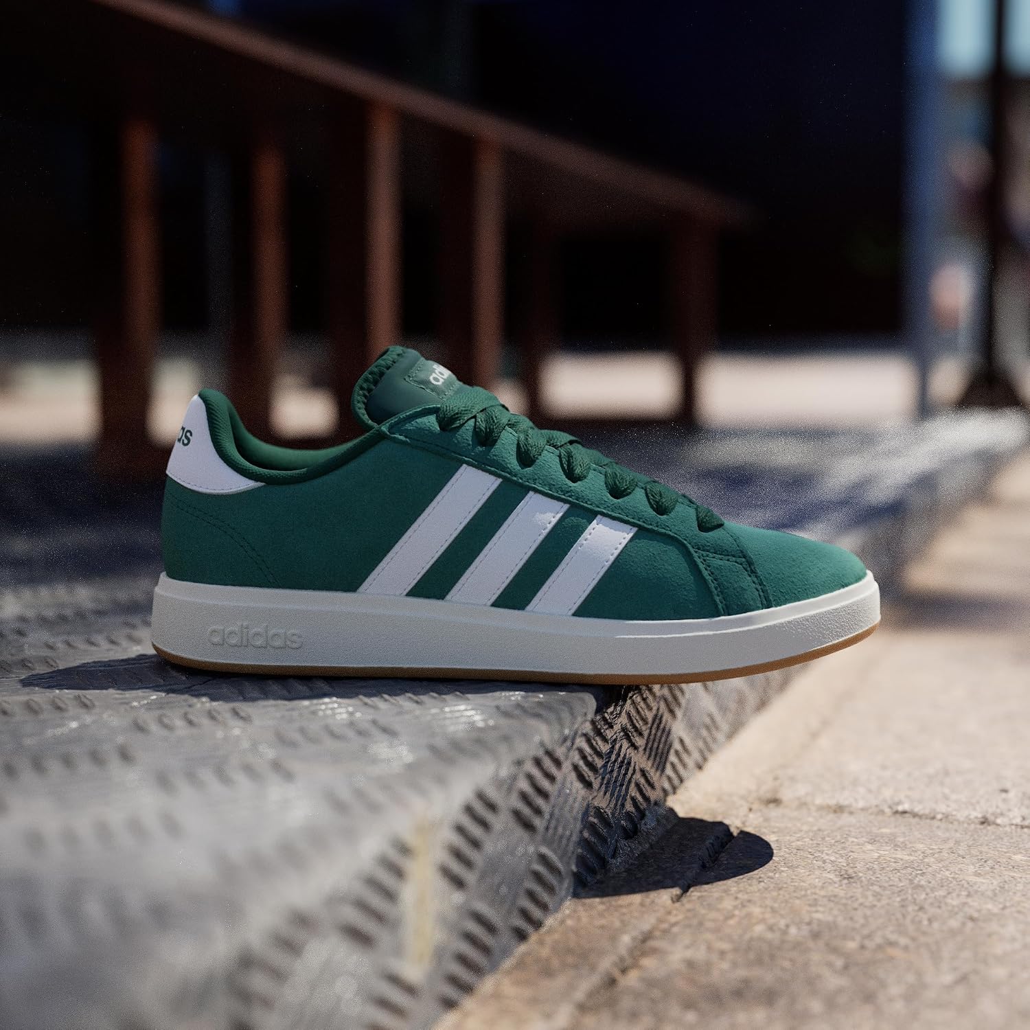 Thumbnail 1 de adidas Hombre Grand Court Base 00S Shoes Collegiates Green / Cloud White / Gum – 43 1/3 EU