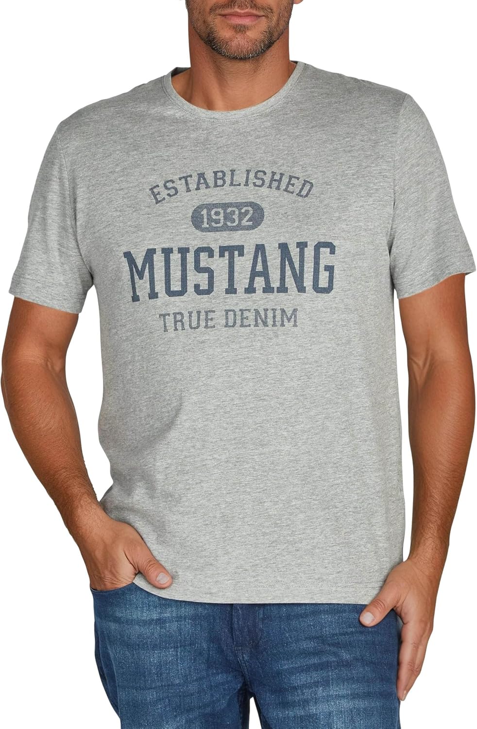 Detalle 2 de MUSTANG Herren T-Shirt Regular Fit (4er-Set) aus Baumwolle mit Rundhals – Kurzarm Sommer-Shirts in Schwarz/Weiß/Grau/Blau/Grün