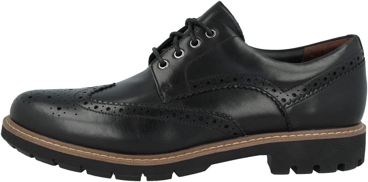 Detalle de Clarks Batcombe Wing Herren Derby – Glattleder, komfortabel und verantwortungsvoll gefertigt