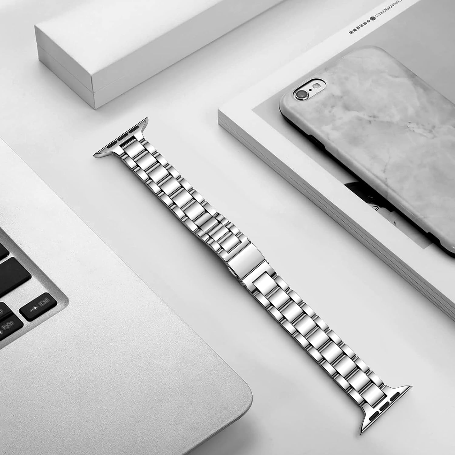Detalle de Wepro Stainless Steel Bracelet for Apple Watch (38/40/41/42/44/45 mm) — Slim Business Strap