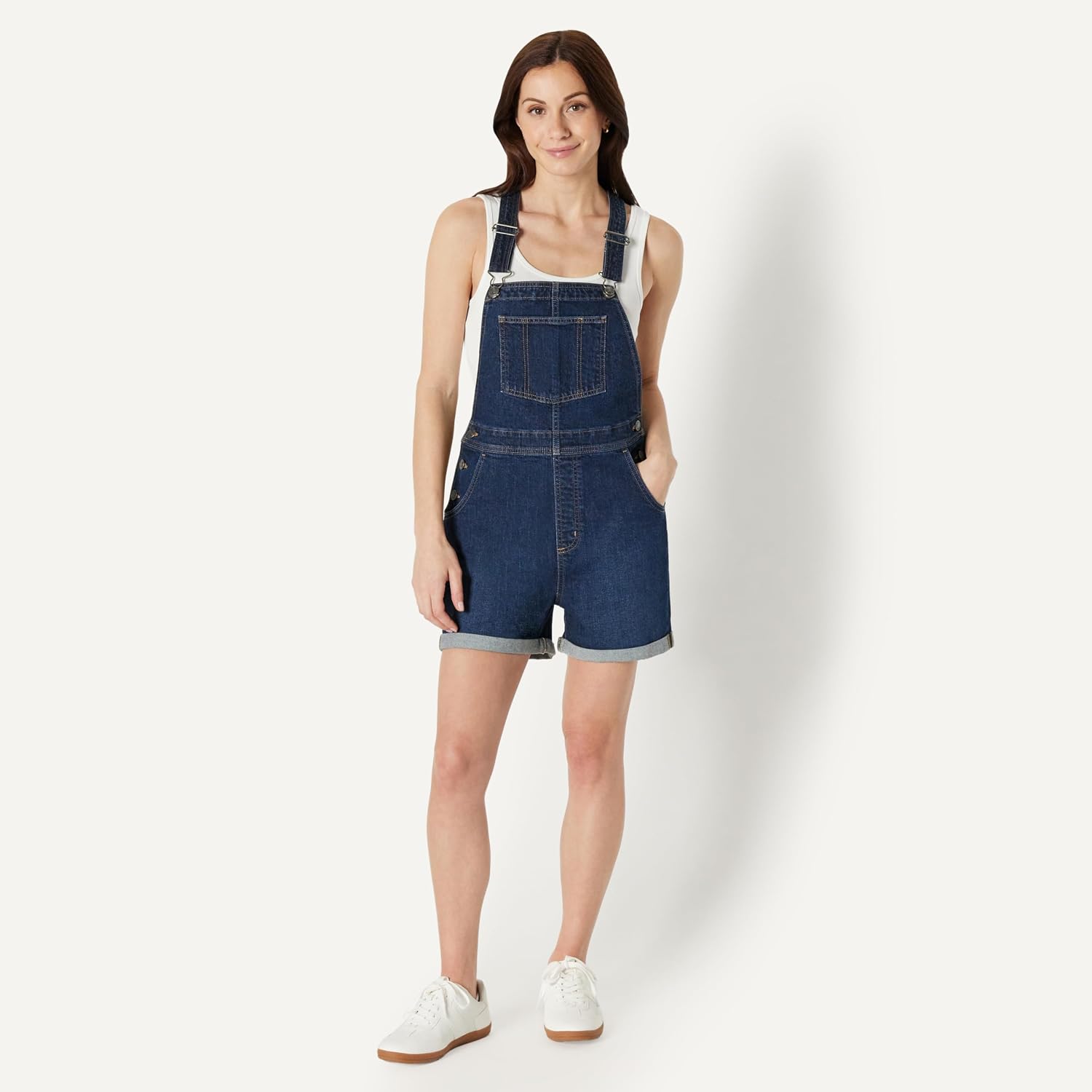 Thumbnail 4 de Amazon Essentials Damen Denim-Short-Overall mit Stretch & verstellbaren Trägern (Relaxed Fit)