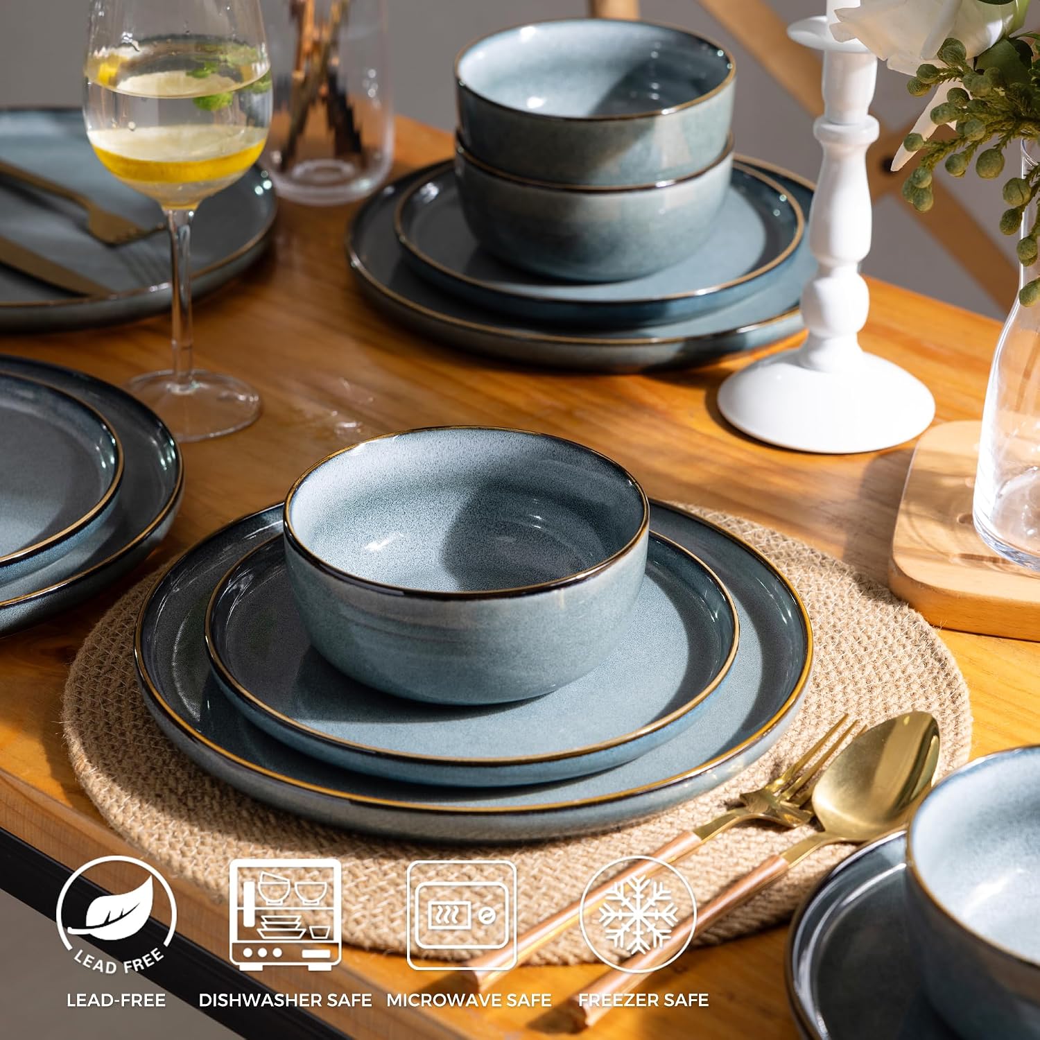 Detalle de GBHOME 12-Piece Ceramic Dinnerware Set in Space Blue for 4