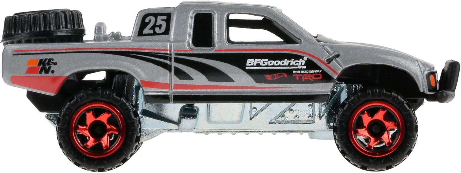 Detalle 2 de Hot Wheels Serie Silver: Toyota Off Road Truck – Giocattolo miniatura dal fascino d’azione