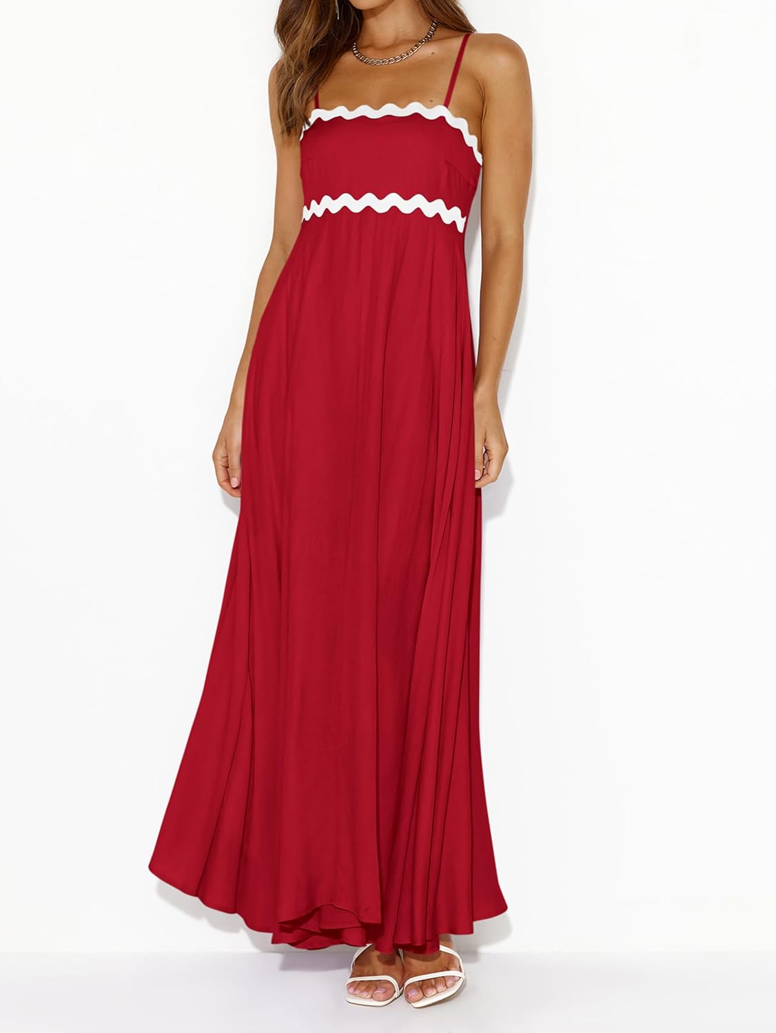 Detalle de PRETTYGARDEN Women's Spaghetti Strap Maxi Dress – Boho Smocked Back, 2026 Summer