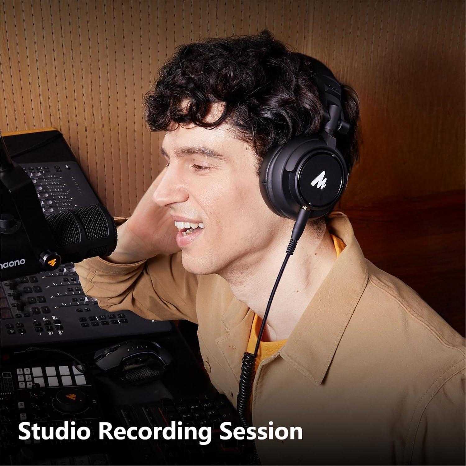 Detalle de MAONO MH601 Wired Studio Headphones with 50mm Drivers and Detachable Cable