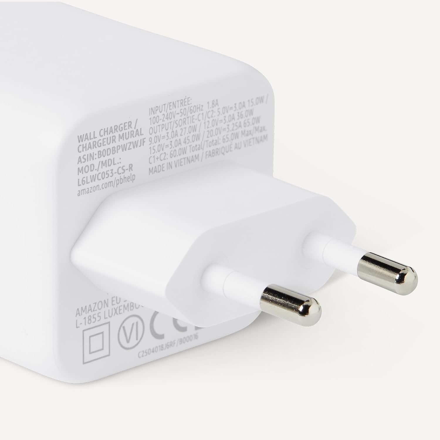 Detalle de Amazon Basics USB-C-Wandladegerät mit Nano-GaN-Technologie und Schnellladen (65 W, 2 Anschlüsse, weiß)