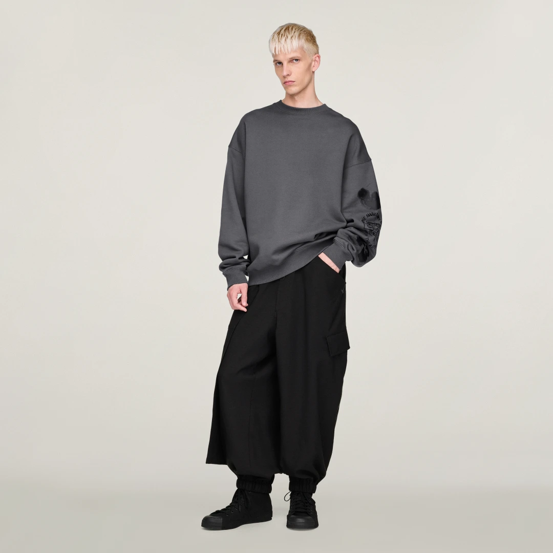 Detalle 2 de Sudadera estampada de cuello redondo Y-3 de Adidas – gris