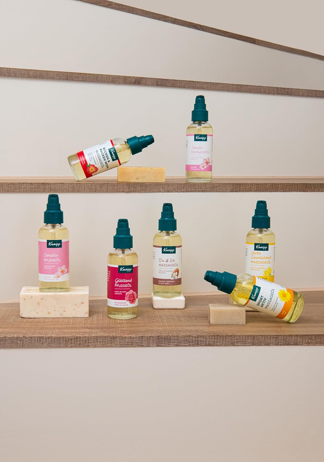 Thumbnail 5 de Kneipp Massageöl „Du & Ich“ mit Zedernholz & Patchouli (100 ml) für Paarmassagen