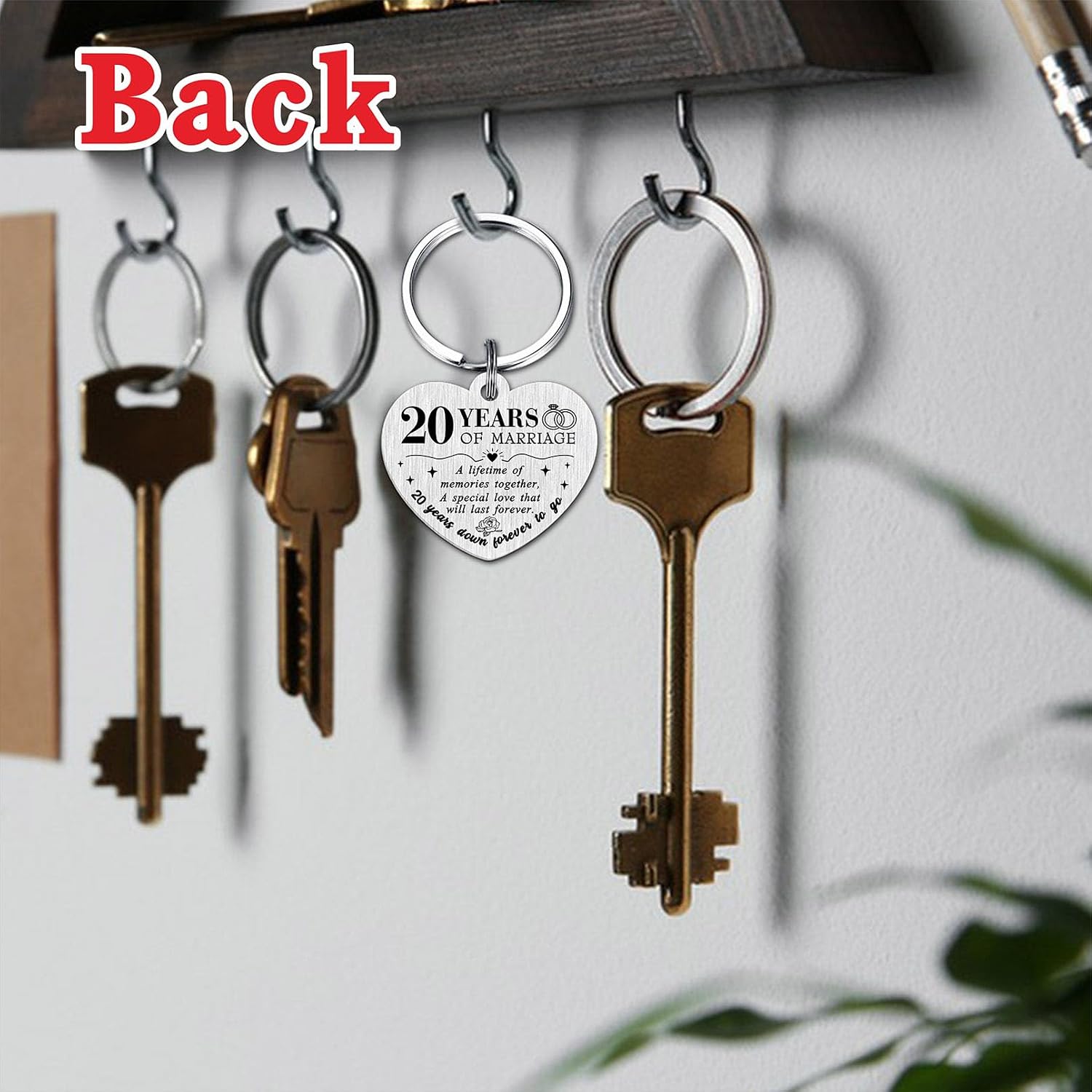 Thumbnail 3 de Tangvo Double-Sided Engraved Heart Anniversary Keychain – 20 Years Gift