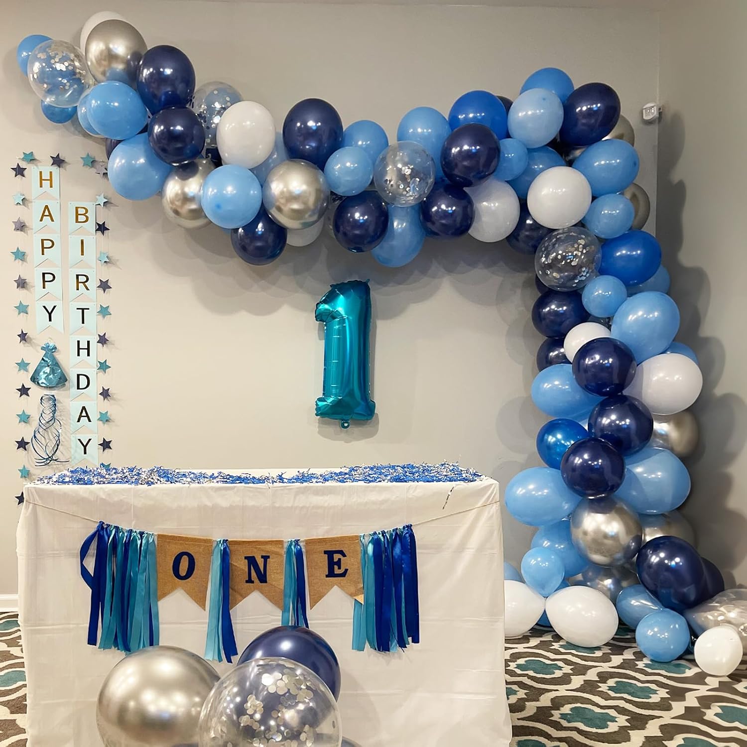Detalle de Blue Silver Balloons Set, 12 Inch: Blue & Silver Latex Balloons with Confetti – 35-Piece Variety