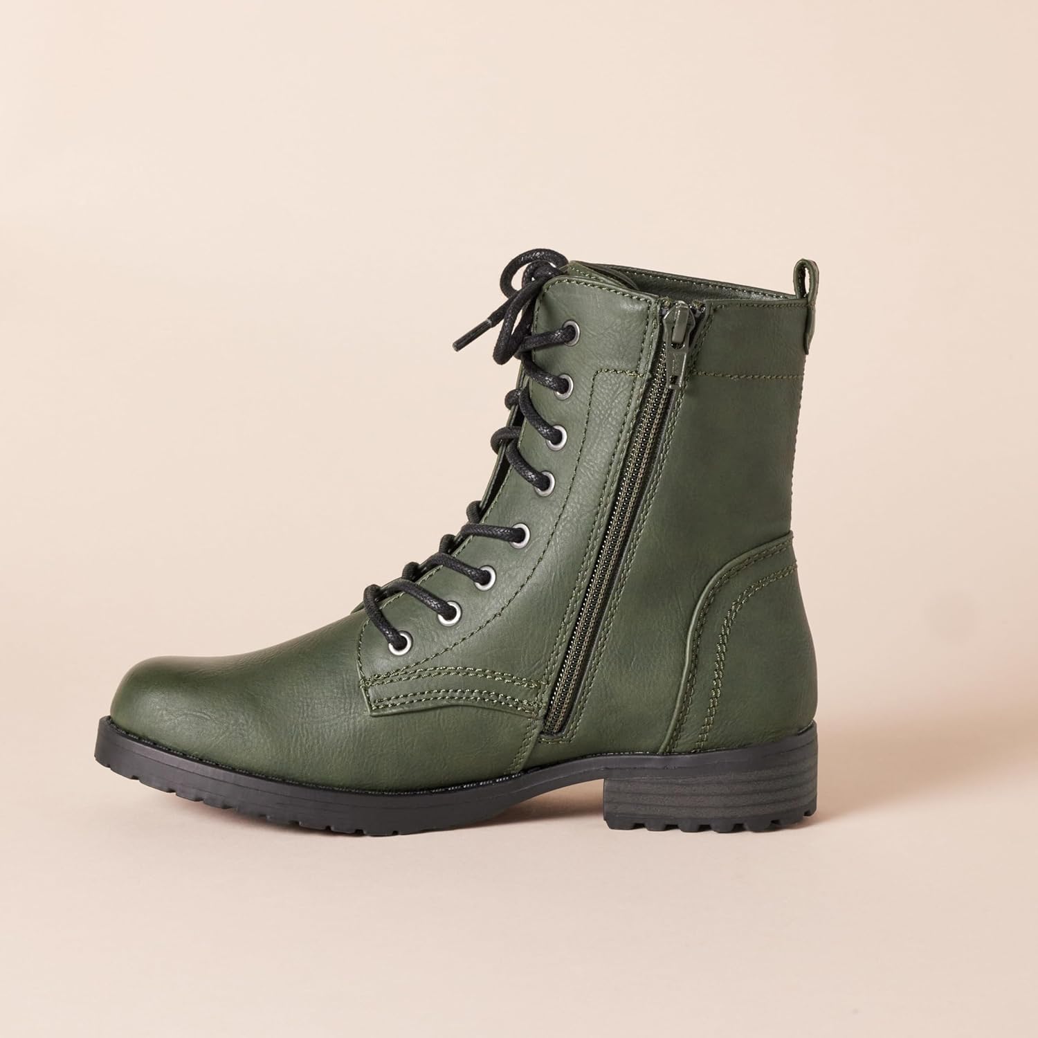 Thumbnail 1 de Damen Combat-Boots mit Schnürung von Amazon Essentials – Combat-Stiefel mit Innenreißverschluss