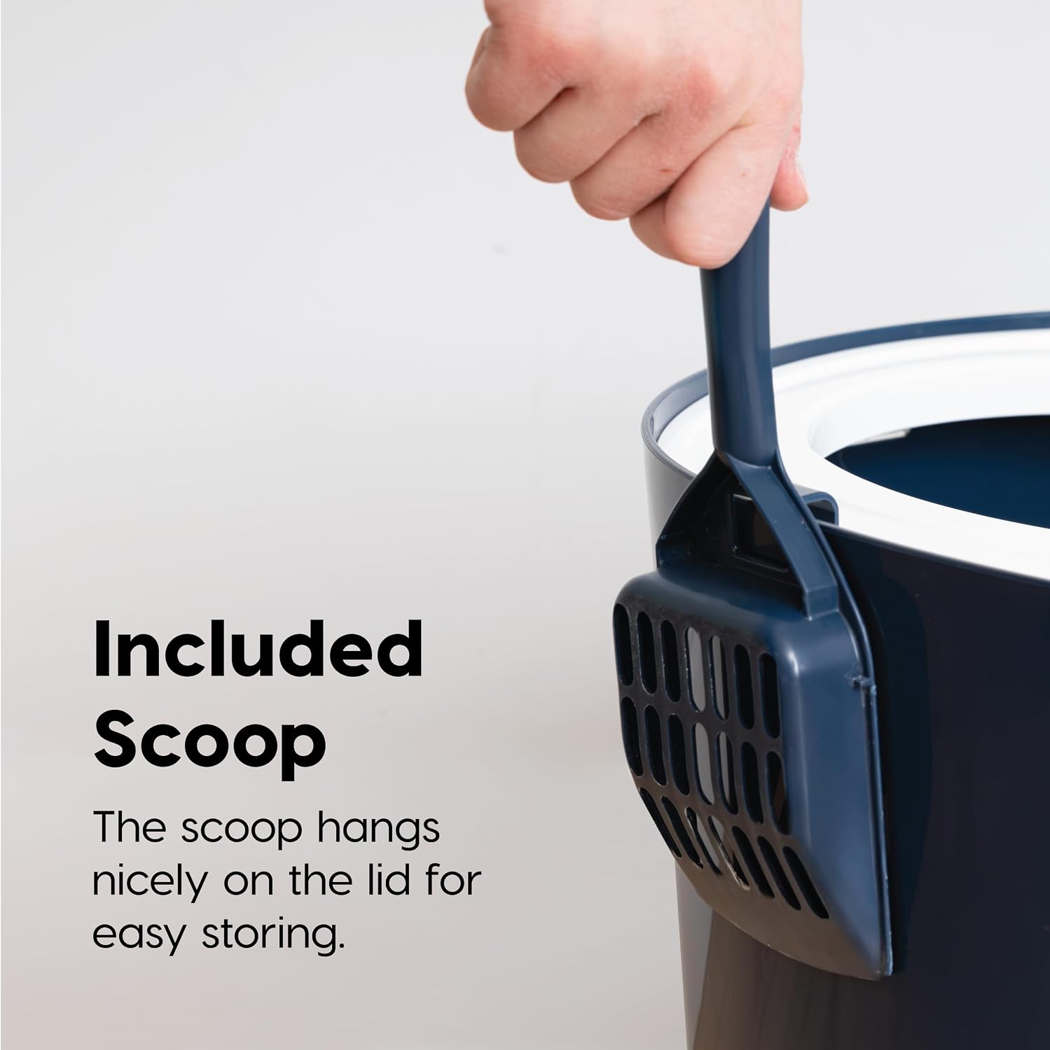 Detalle 2 de IRIS USA 553321 Top-Entry Cat Litter Box, Navy/White, Grooved Lid