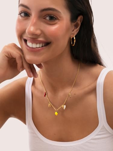 Detalle 2 de SINGULARU Collar Mujer Multicharm Aperitivo Marino: encanto marinero en acero bañado en oro 18kt