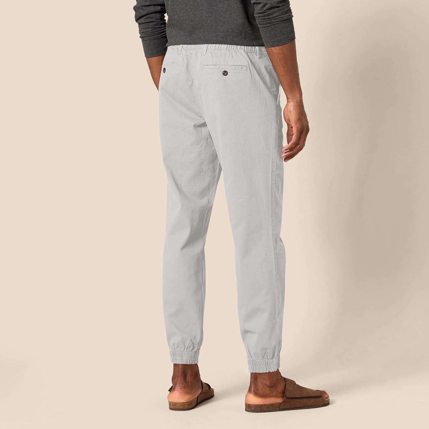 Thumbnail 1 de Amazon Essentials Uomo Pantaloni Chino Jogger Dritti: stile casual e comfort quotidiano