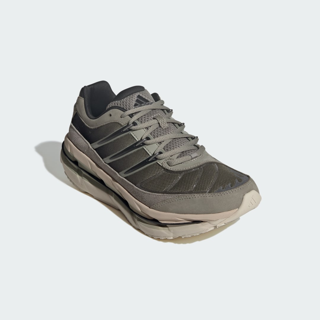 Detalle 2 de Adistar HRMY de Adidas: zapatilla verde para entrenar con comodidad y apoyo