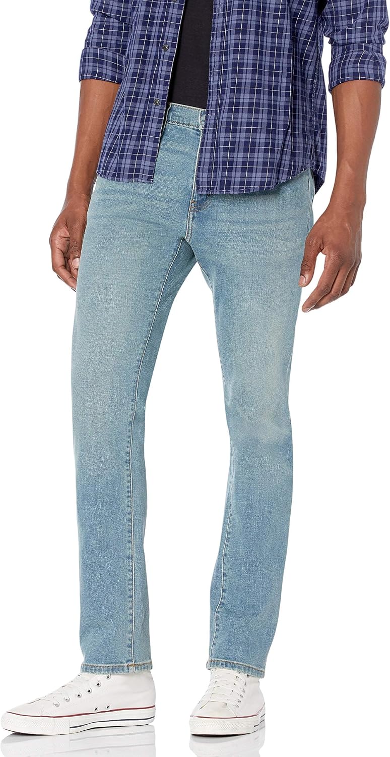 Detalle de Amazon Essentials Jeans Slim Fit Blu Chiaro Vintage 30W/29L – Versatilità quotidiana e taglio slim