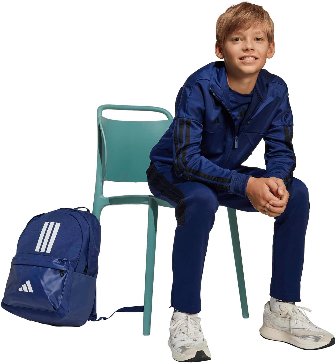 Detalle 2 de adidas Unisex Classic Three Stripes Back To School Backpack – Dark Blue/White, 27.5 L