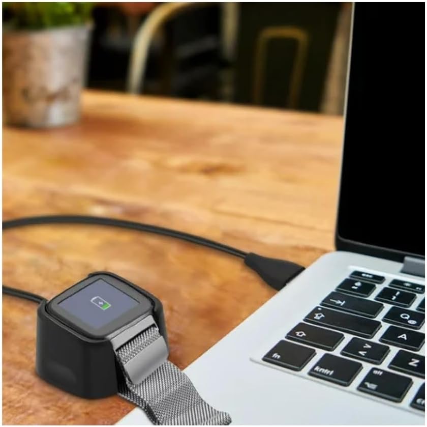 Detalle 2 de Wrist Watch Charging Cable USB 2.0 4-Pin, 1m – Ideal for Travel and Fitbit Versa