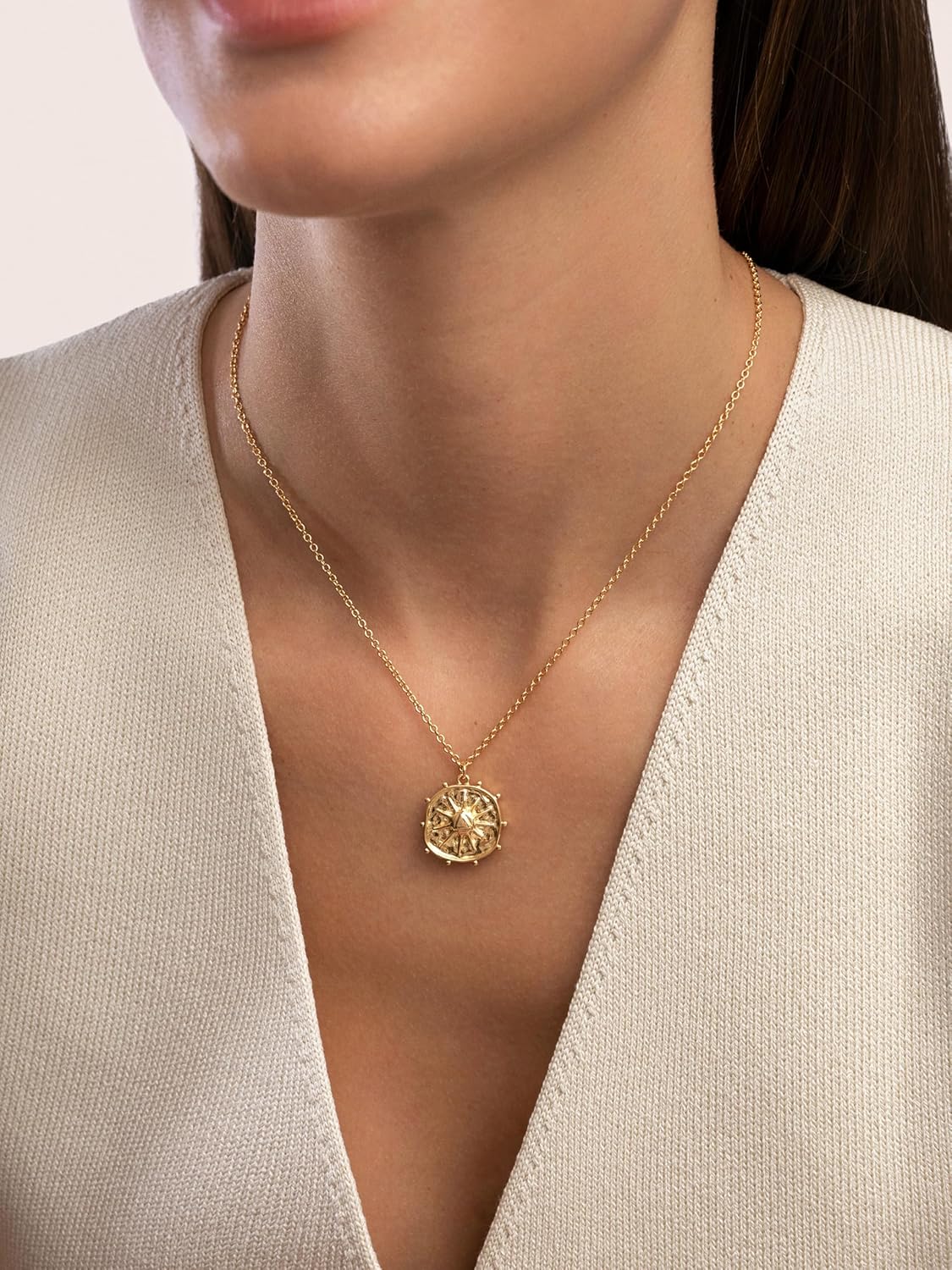 Detalle 2 de SINGULARU Collana Solstice Lavande in ottone con finitura oro 18 kt e rodio 💍