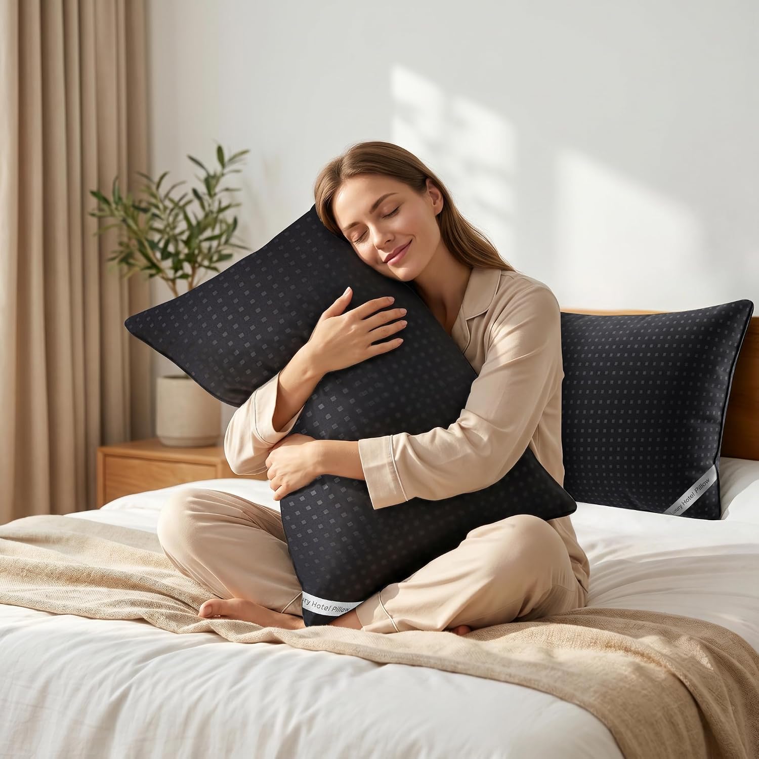 Detalle 2 de Melising King Size Bed Pillows, Set of 4, Black Down Alternative Fill