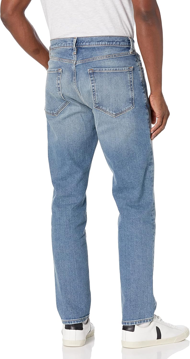 Thumbnail 1 de Amazon Essentials Men's Relaxed-Fit Stretch Jean (Big & Tall) — Discontinued Colours