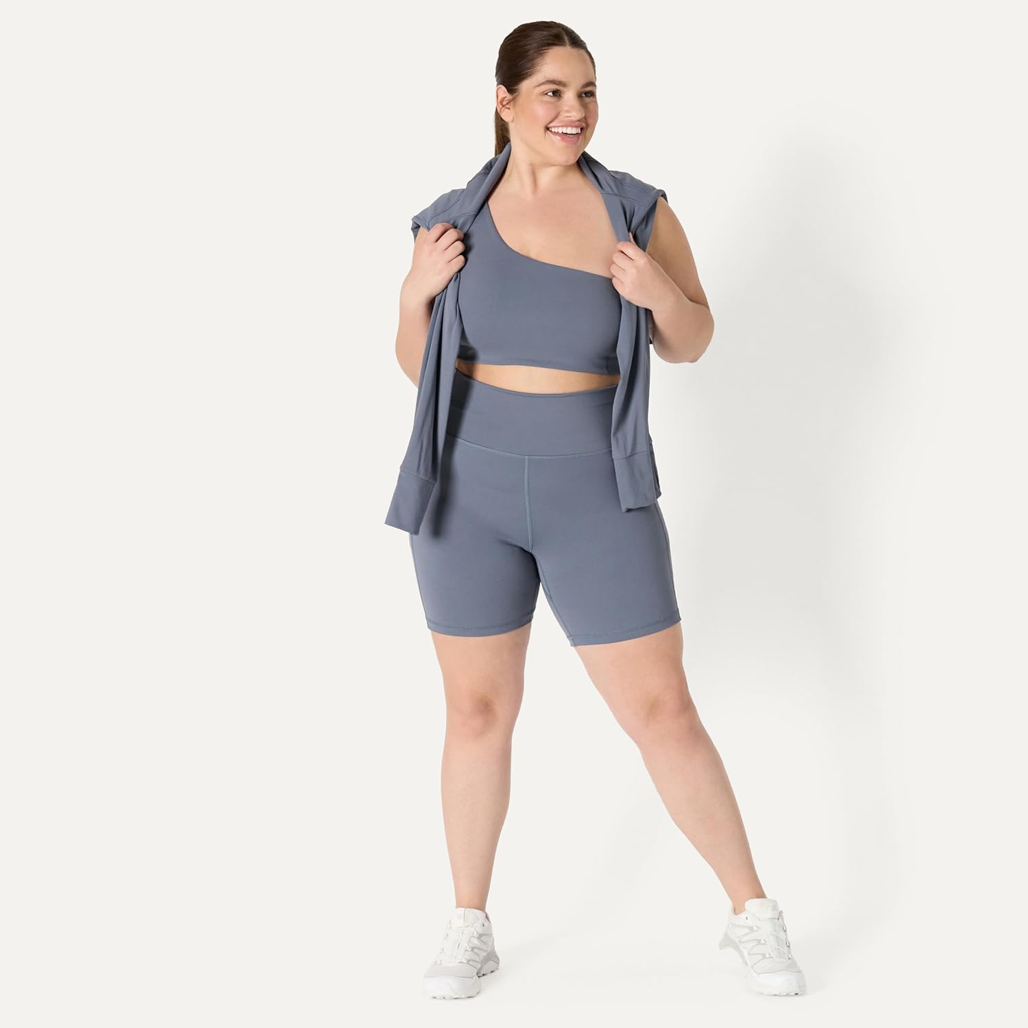 Thumbnail 2 de Amazon Essentials Damen FormFlex Radlerhose mit Taschen und hoher Taille (17,8 cm Schrittlänge)