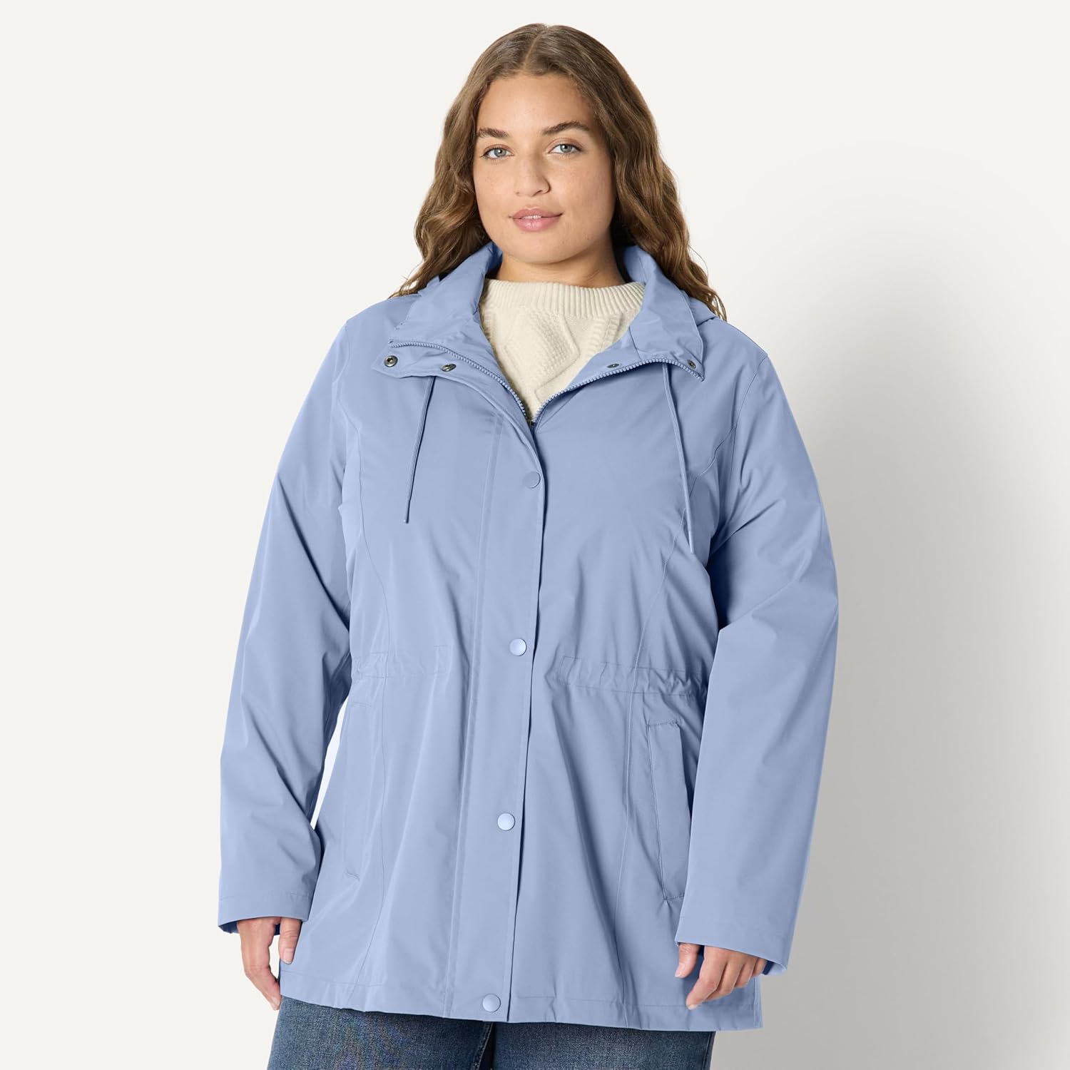 Detalle 2 de Amazon Essentials Women's Relaxed-Fit Lightweight Waterproof Long Hooded Rain Jacket