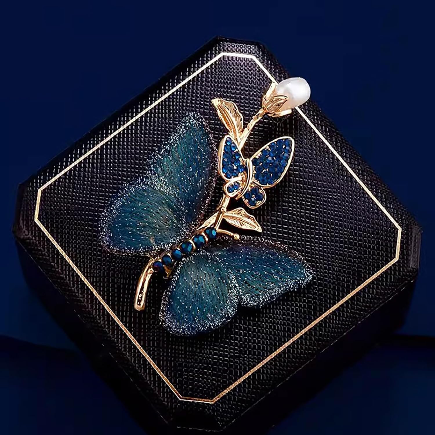 Detalle 2 de CCAIPU Schmetterlings Broschen für Damen, 2 Stück Blumenbroschen mit Strass – Hochzeits-Accessoires und stilvolles Schmuckgeschenk