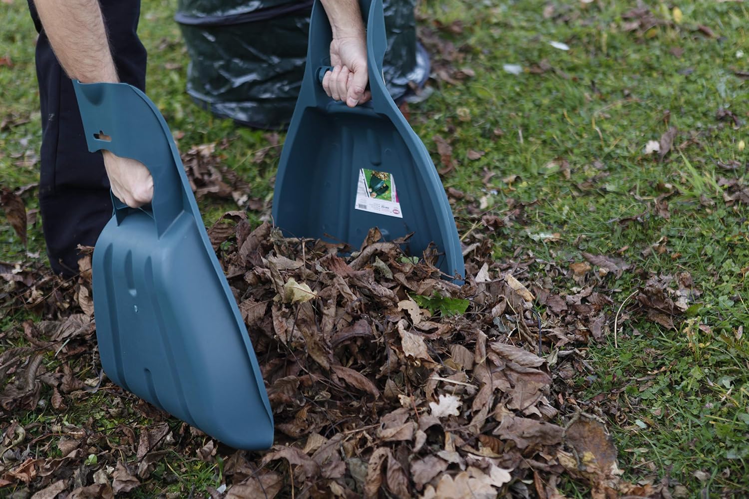Detalle de Bikain B807 – chwytaki do liści z ergonomicznym uchwytem, zielone
