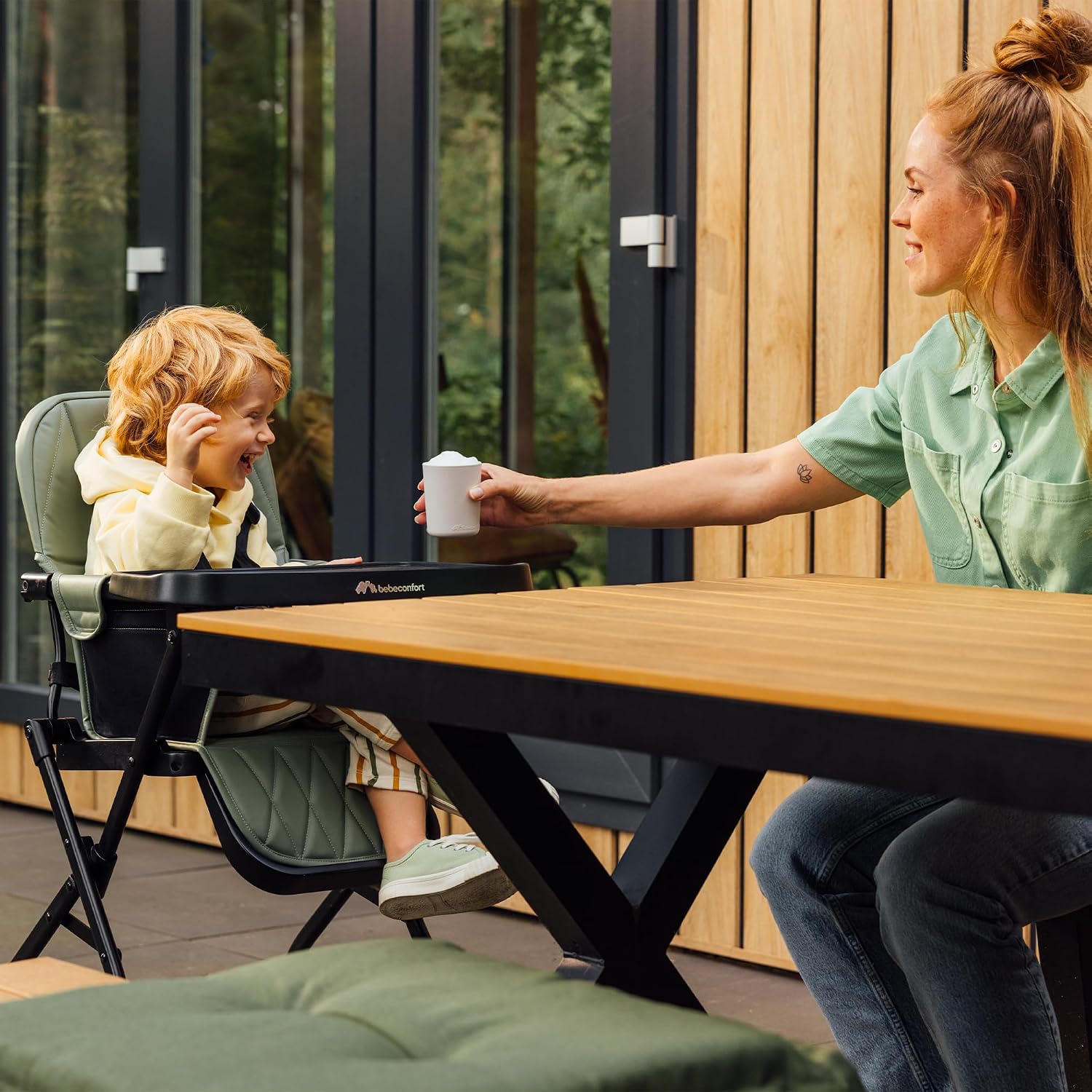 Thumbnail 1 de Bebeconfort Lily : chaise haute bébé pliable ultra-compacte (6 mois – 3 ans | 9–15 kg) – couleur Graphite Tinté