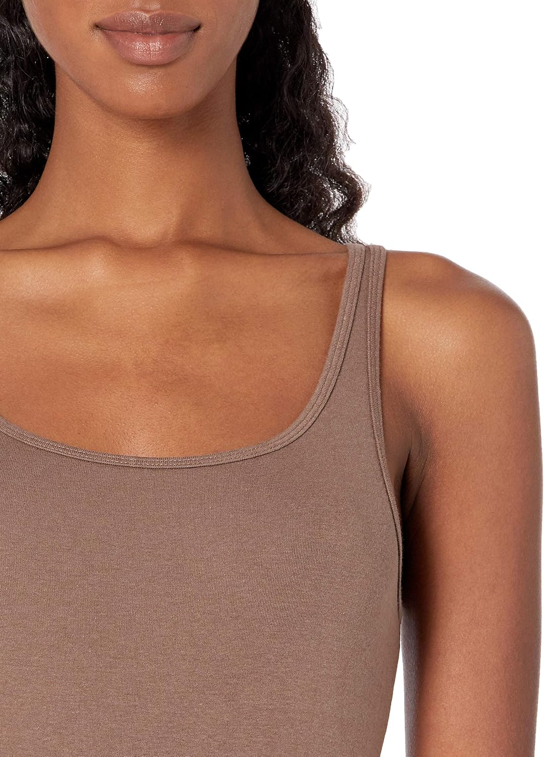 Detalle 2 de Amazon Essentials Débardeur coupe ajustée