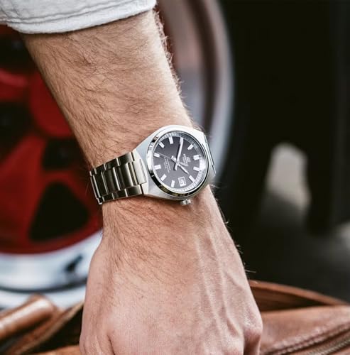 Thumbnail 4 de Casio EFB-109D-1AVEF: Reloj clásico para quien quiere destacar con un toque luminoso