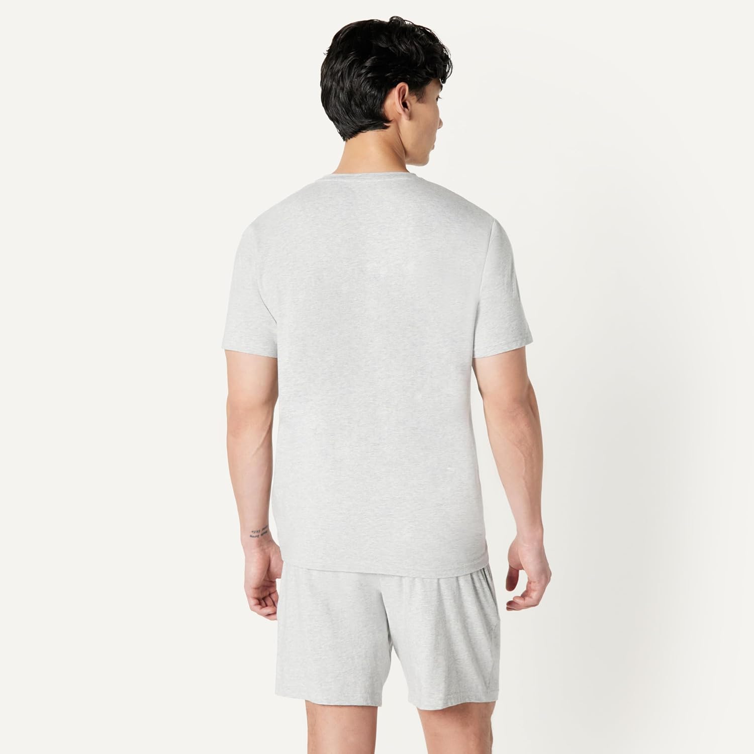 Detalle de Amazon Essentials Men's Cotton-Modal Pyjama Set: Short Sleeve T‑Shirt and Shorts