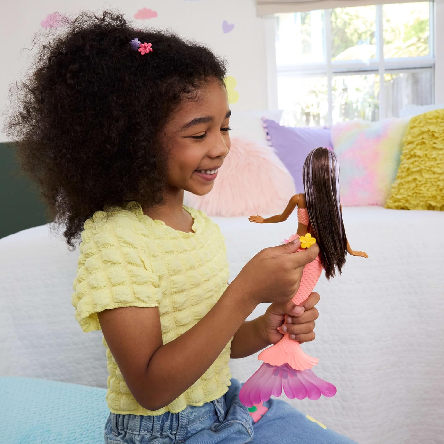 Detalle 2 de Barbie Flower Magic Meerjungfrauenpuppe ab 3