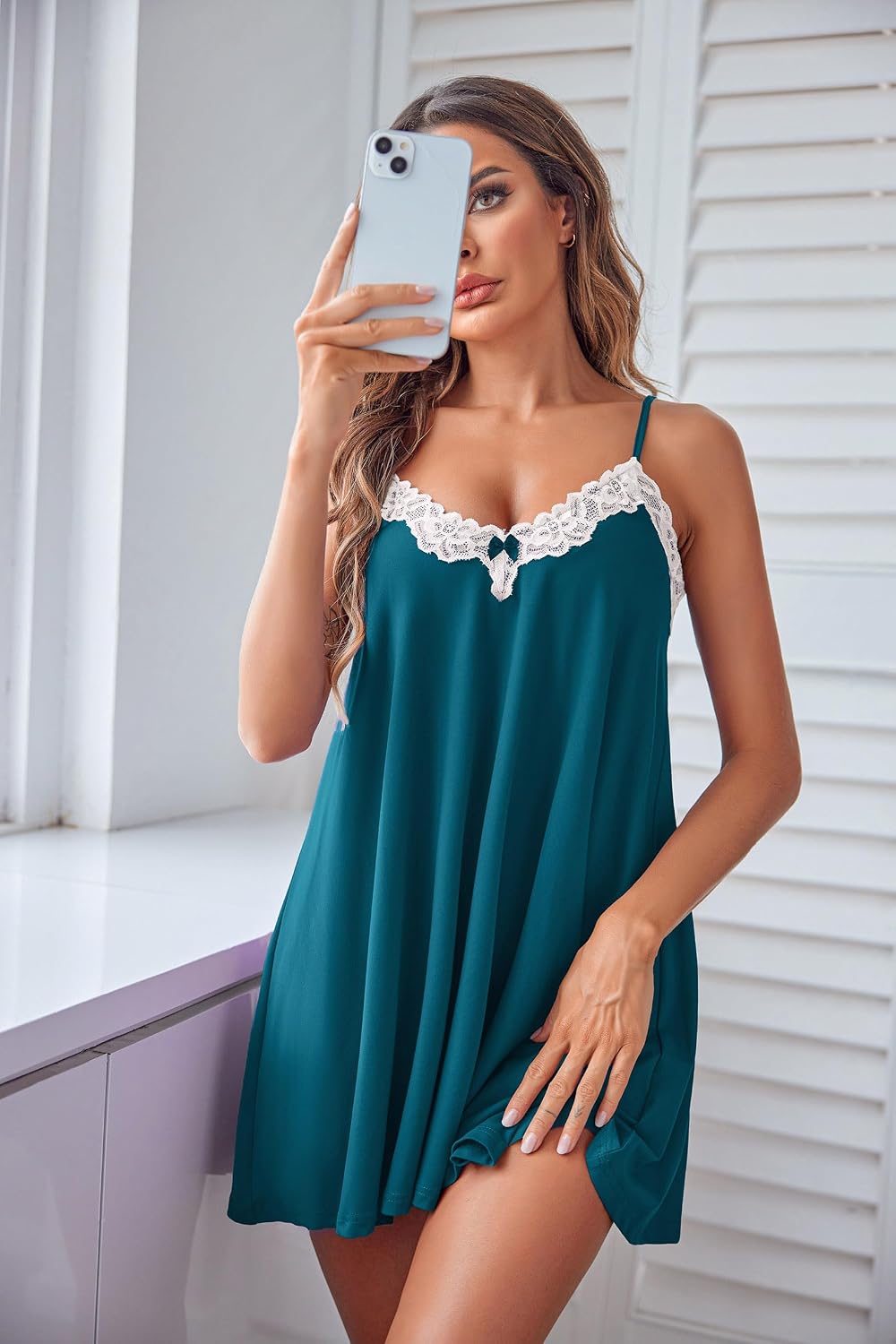 Detalle 2 de Ekouaer Nightgown in Frosted Milk Silk