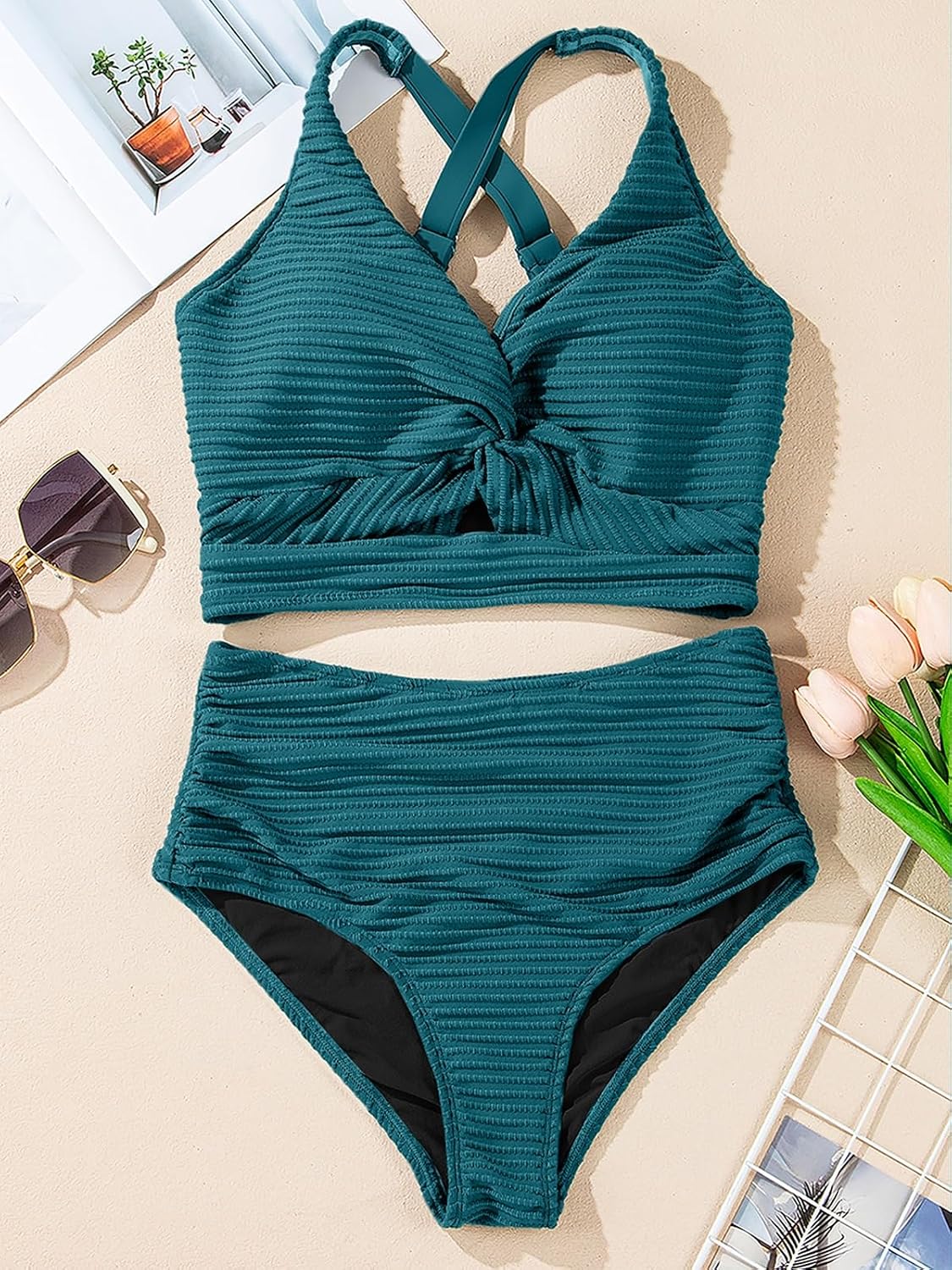 Detalle de Herseas Women's Textured Bikini Sets with Twist Front Top and High Waisted Bottoms