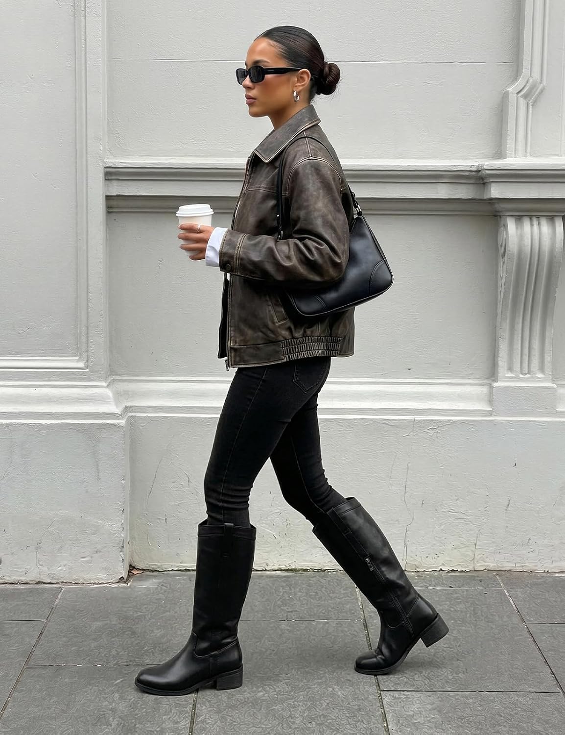Detalle de QIY Knee-High Boots for Women with Square Toe, Side Zipper and Low Heel