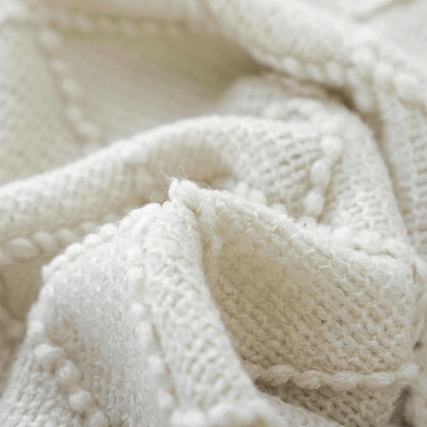 Detalle de BOURINA Beige Throw Blanket 50x60 Inches knit blanket 🛋