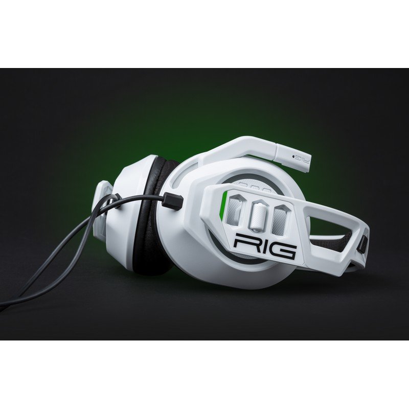 Detalle de Nacon RIG Serie 300 PRO HX: Auriculares gaming con confort y rendimiento para PC y consolas
