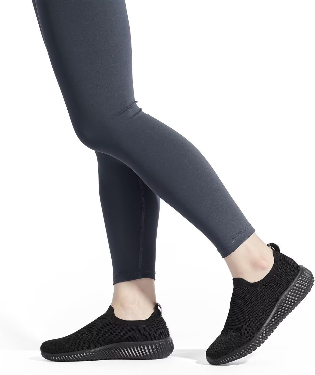 Thumbnail 3 de TIOSEBON Women's Slip On Trainers: Comfortable Memory Foam Breathable Mesh Sneakers