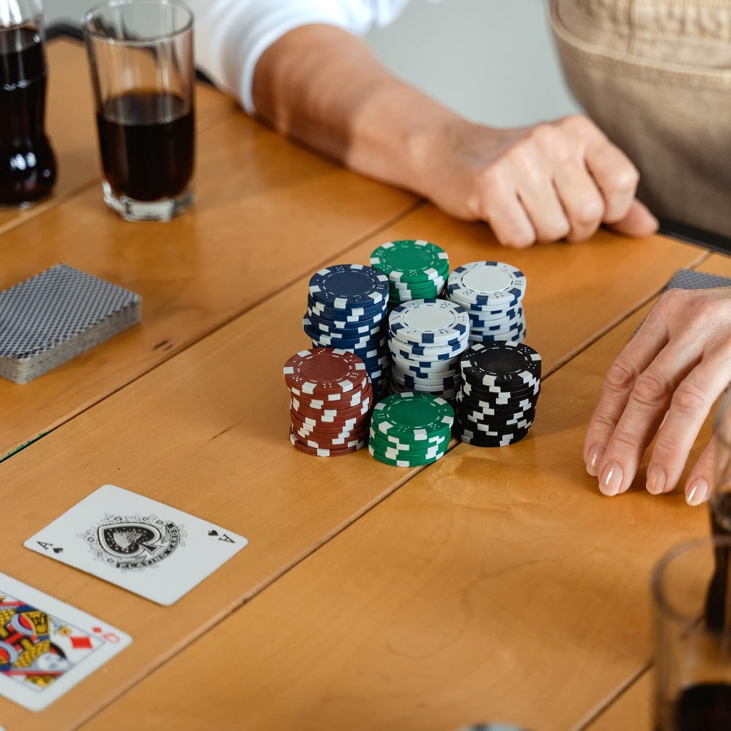 Thumbnail 6 de 300-Piece 11.5g Poker Chips Set (Texas Hold’em/Blackjack) with Aluminum Case, Dealer Buttons, Blinds Markers & Dice
