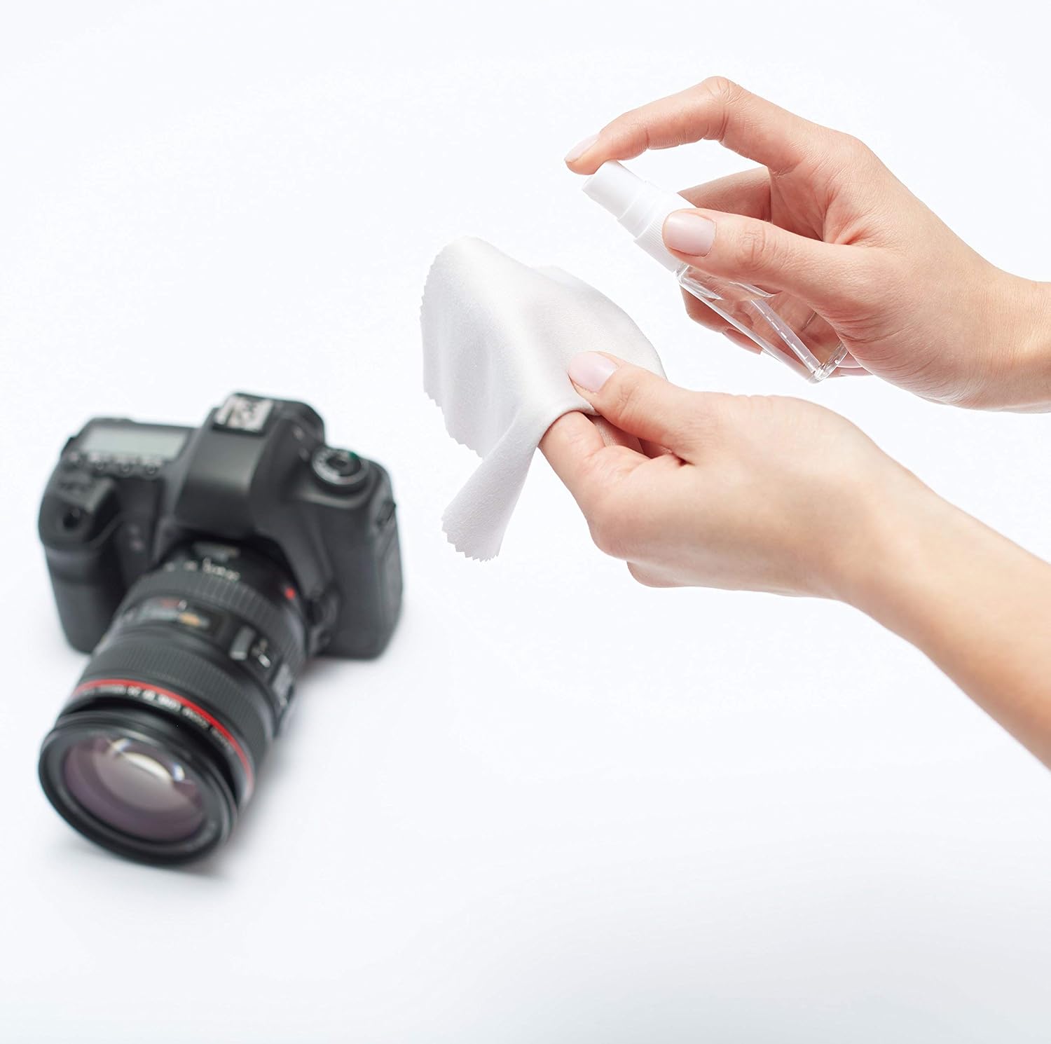 Thumbnail 6 de Kit de nettoyage Amazon Basics pour appareil photo reflex et appareils électroniques sensibles