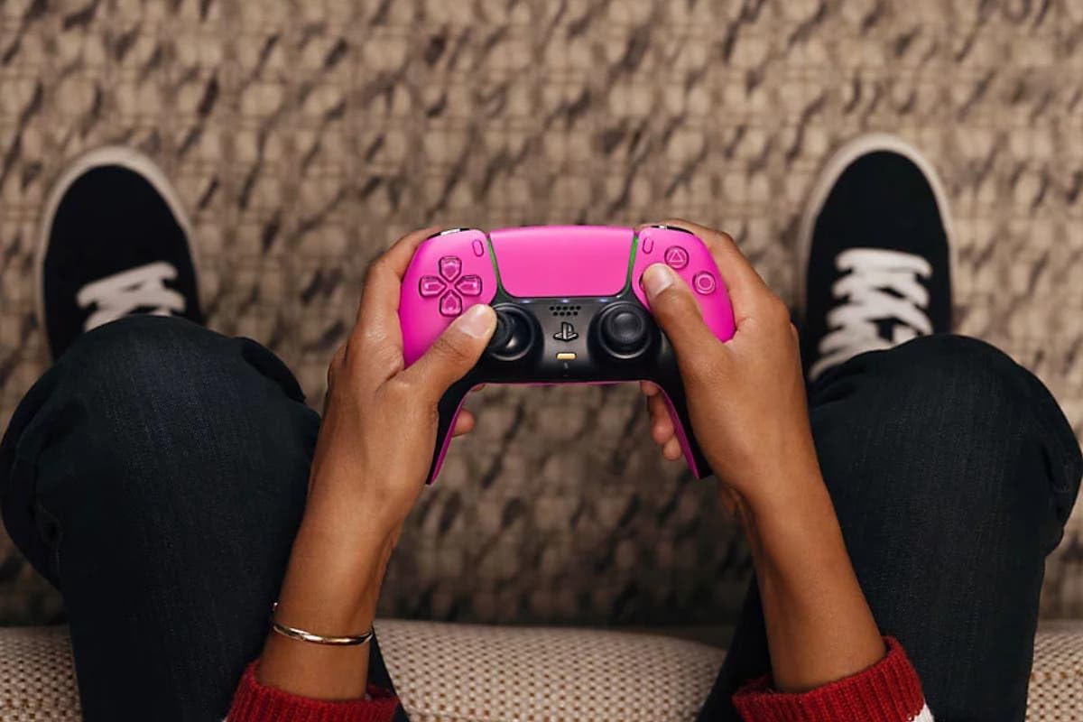 Detalle de Sony PlayStation®5 DualSense Wireless Controller Nova Pink: guida all’acquisto