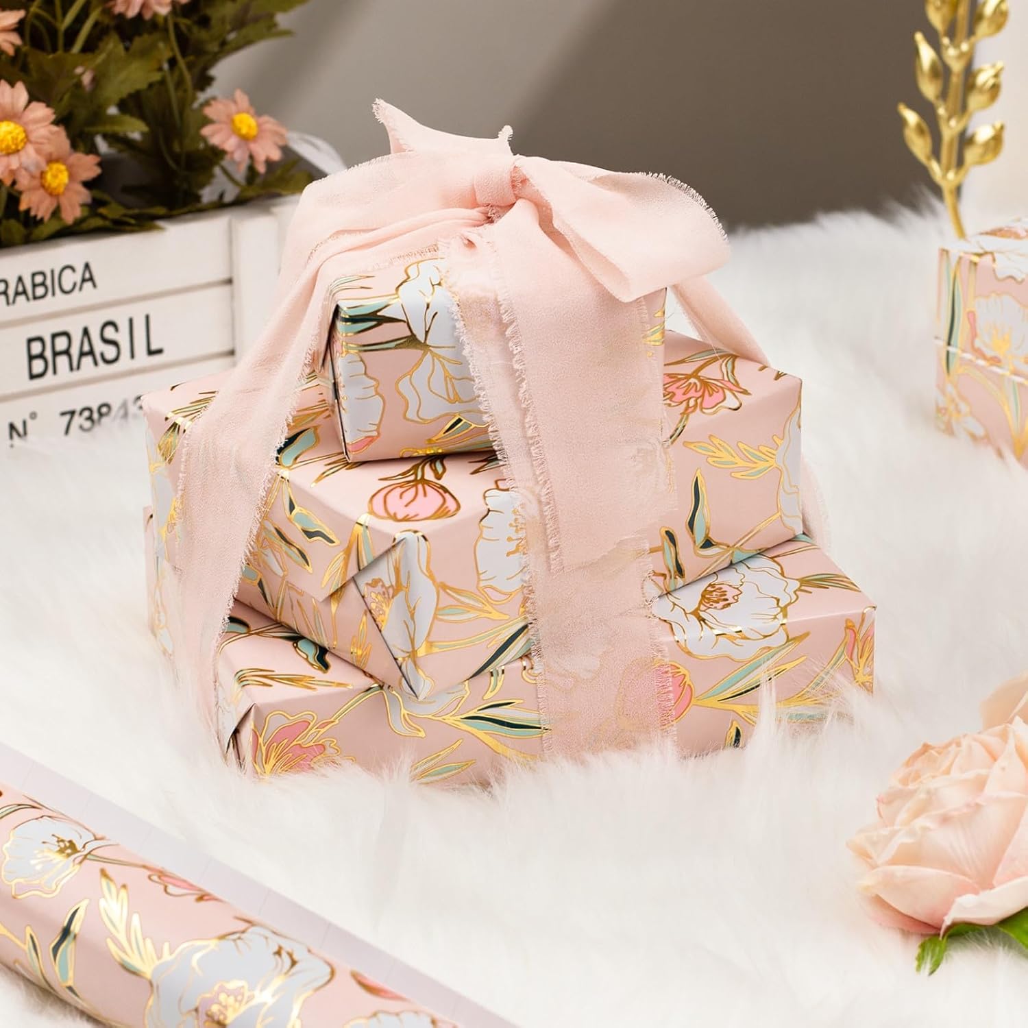 Thumbnail 4 de Wikadlik Pink Flower Wrapping Paper Roll (43cm x 10m) with Elegant Floral Gold Shine