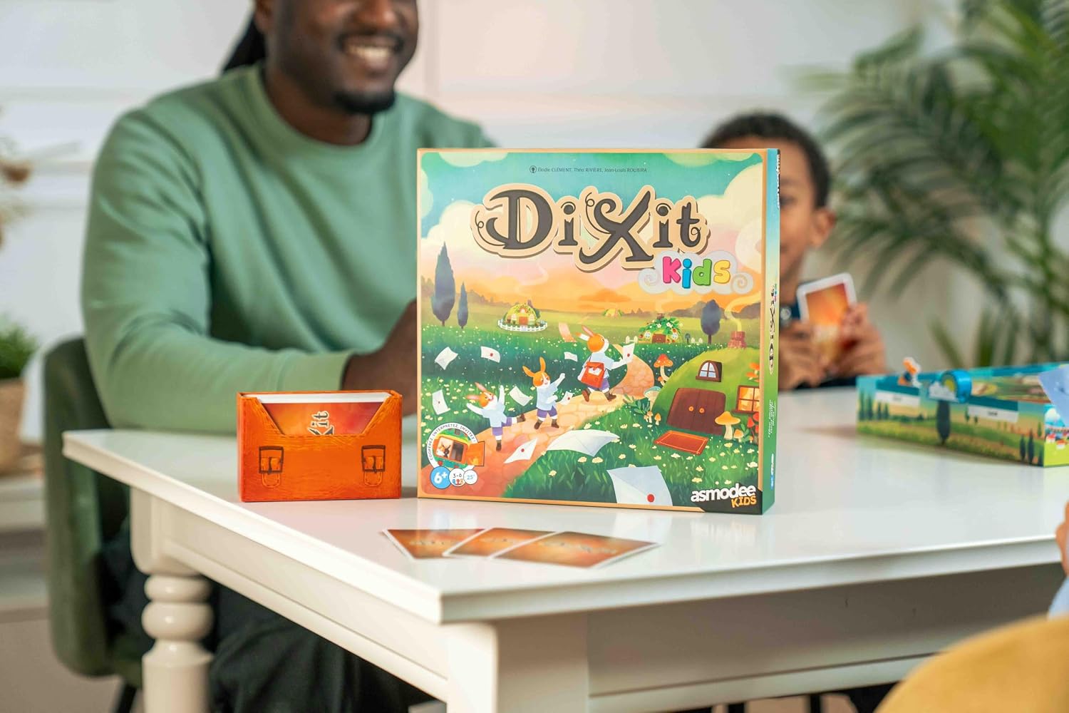 Detalle de Dixit Kids (Libellud) — Jeu coopératif enfant dès 6 ans, cartes illustrées en version française