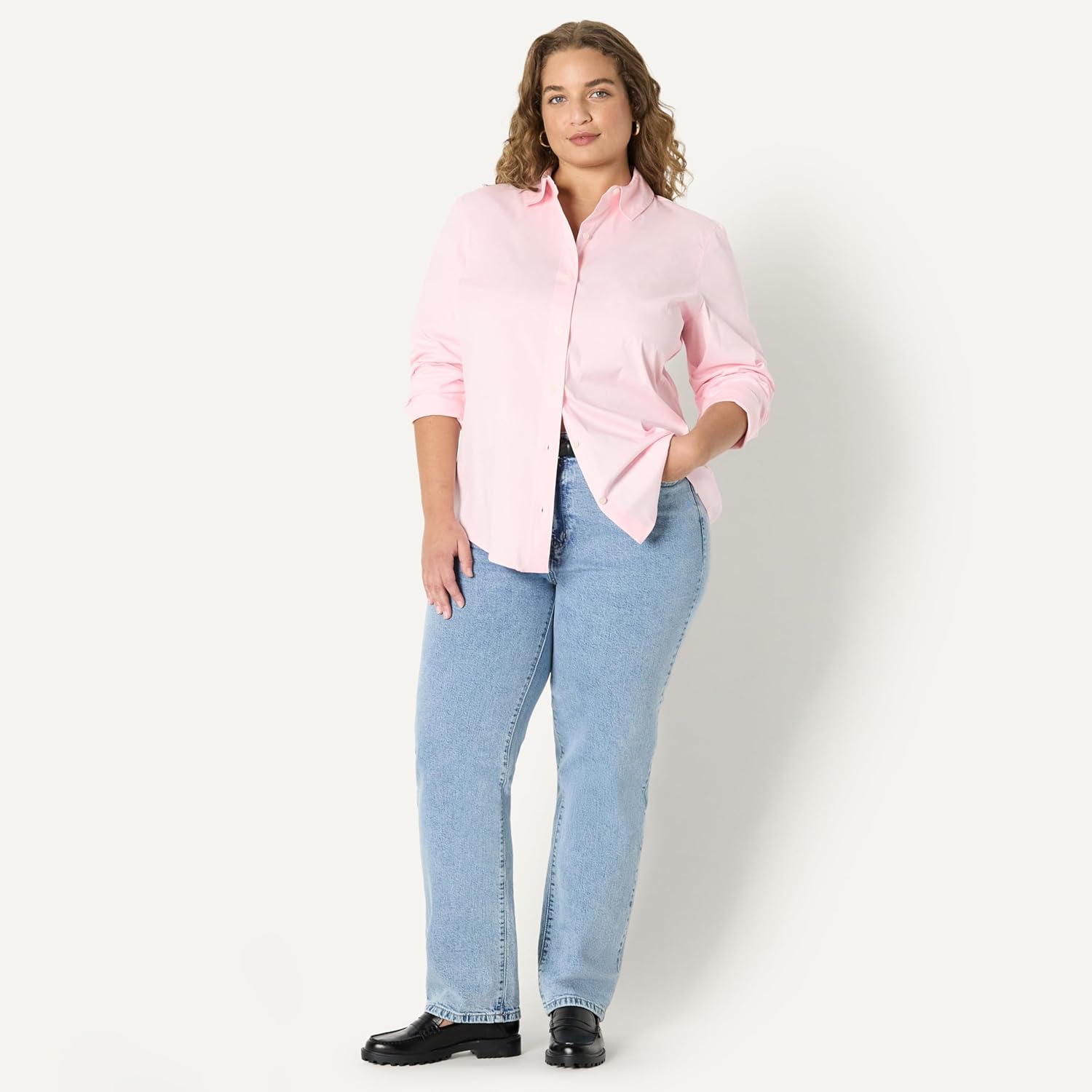 Thumbnail 6 de Amazon Essentials Women’s Regular-Fit Stretch Poplin Button-Up Dress Shirt