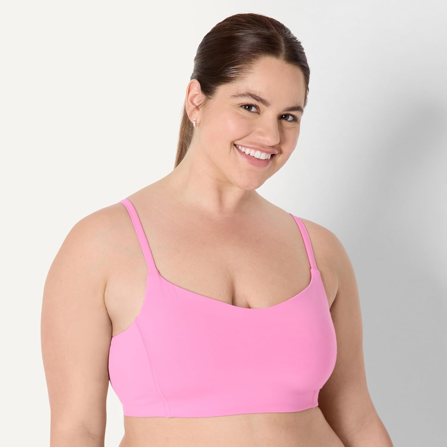 Thumbnail 5 de Amazon Essentials Women’s Active FormFlex Buttery Soft Light Support Sweetheart Neck Yoga Sports Bra