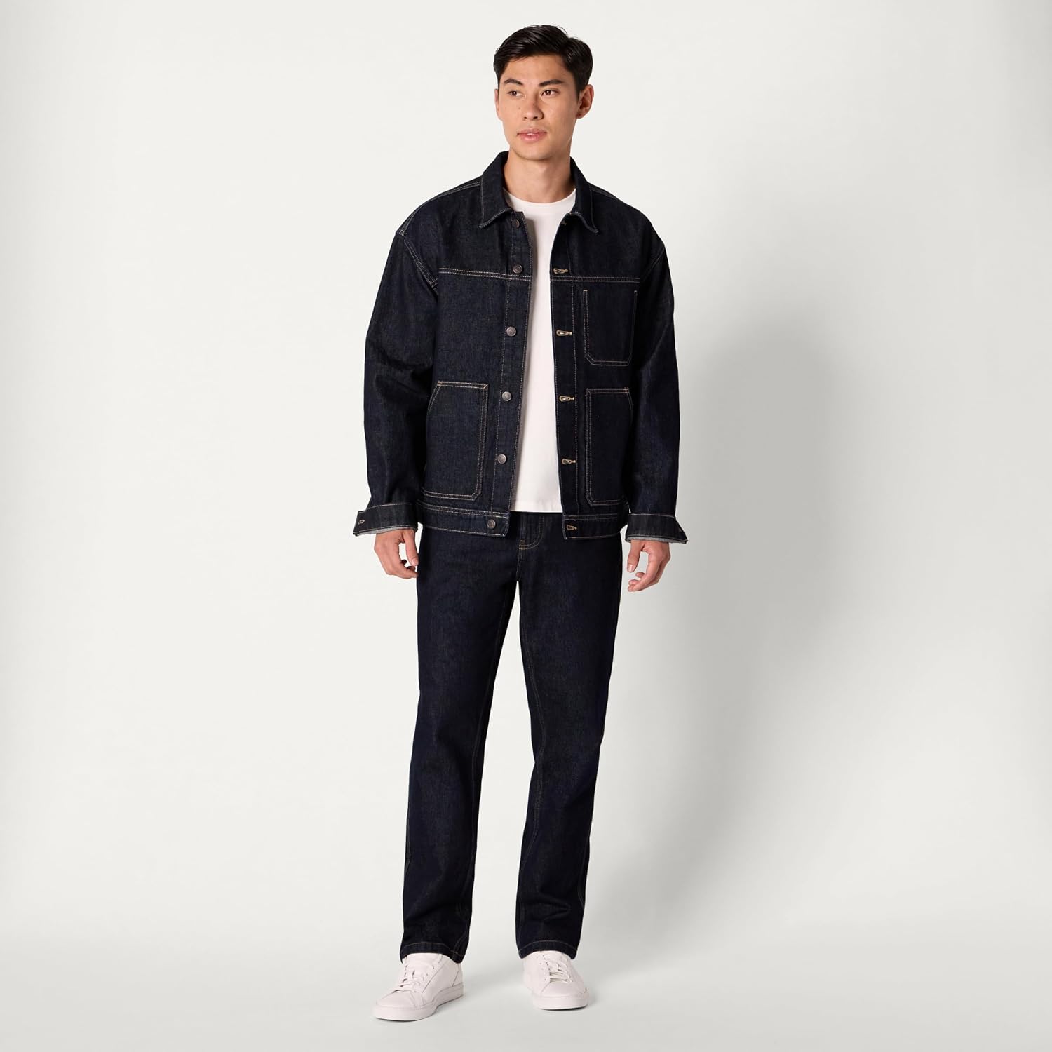 Detalle de Amazon Essentials Herren Relaxed-Fit Utility-Jacke aus festerem Denim